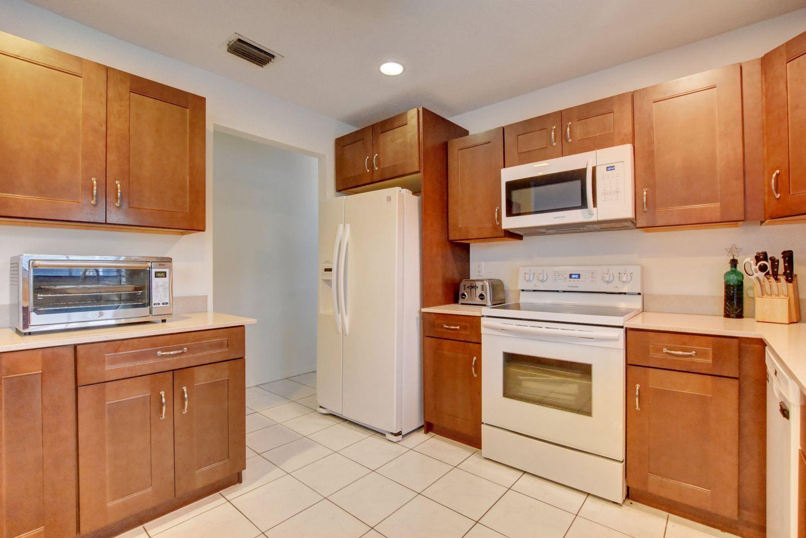 10869 Handel Place Boca Raton, FL 33498 - Photo 16 of 34 Kitchen