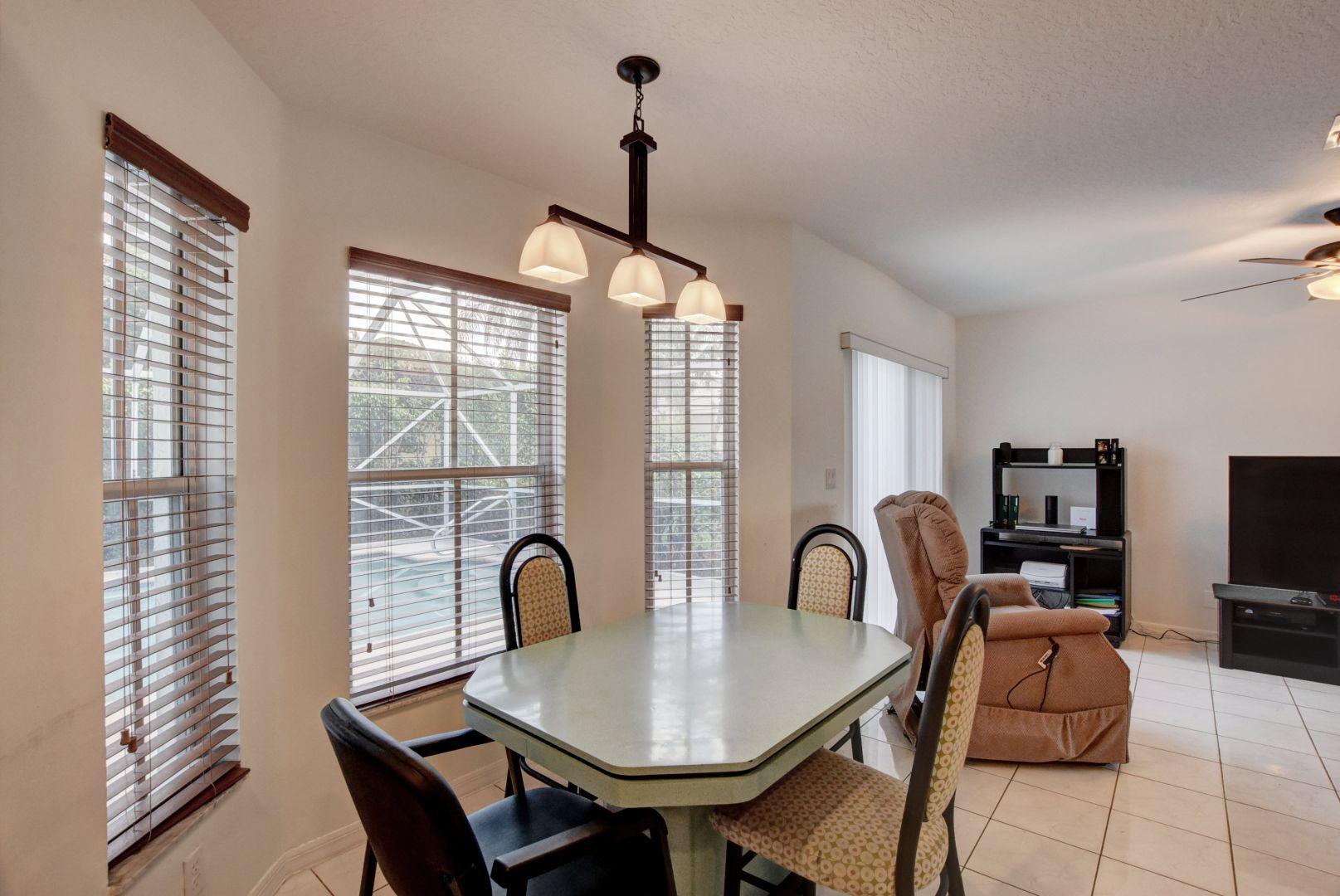 10869 Handel Place Boca Raton, FL 33498 - Photo 18 of 34 Eat in Kitchen