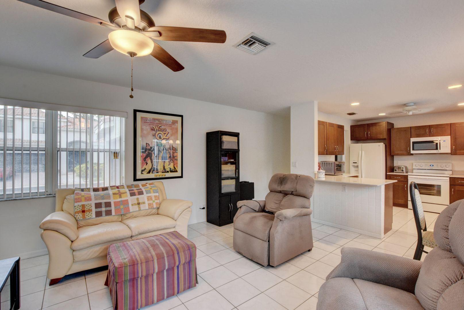 10869 Handel Place Boca Raton, FL 33498 - Photo 19 of 34 FamilyRoom/Kitchen