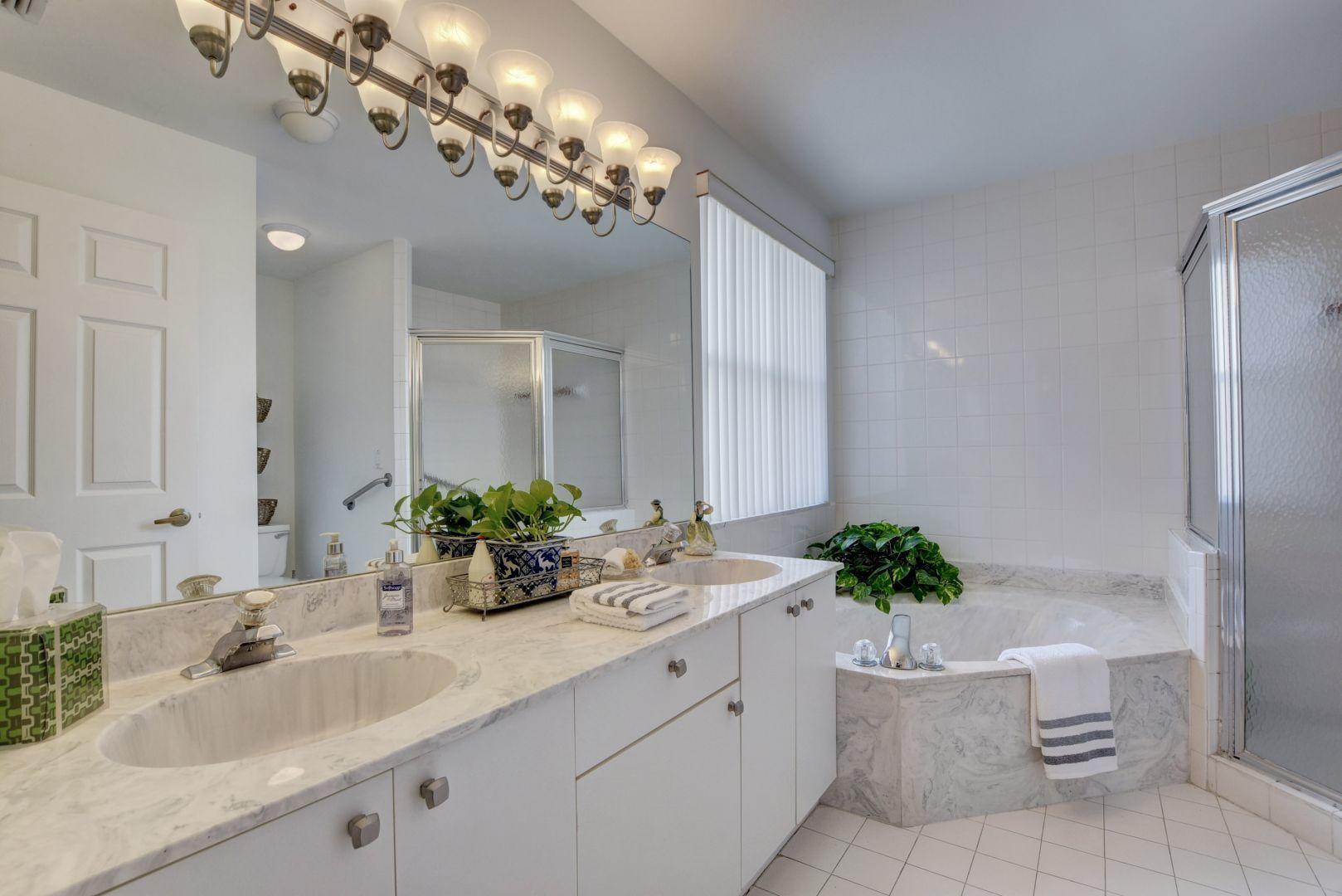 10869 Handel Place Boca Raton, FL 33498 - Photo 25 of 34 Master Bathroom