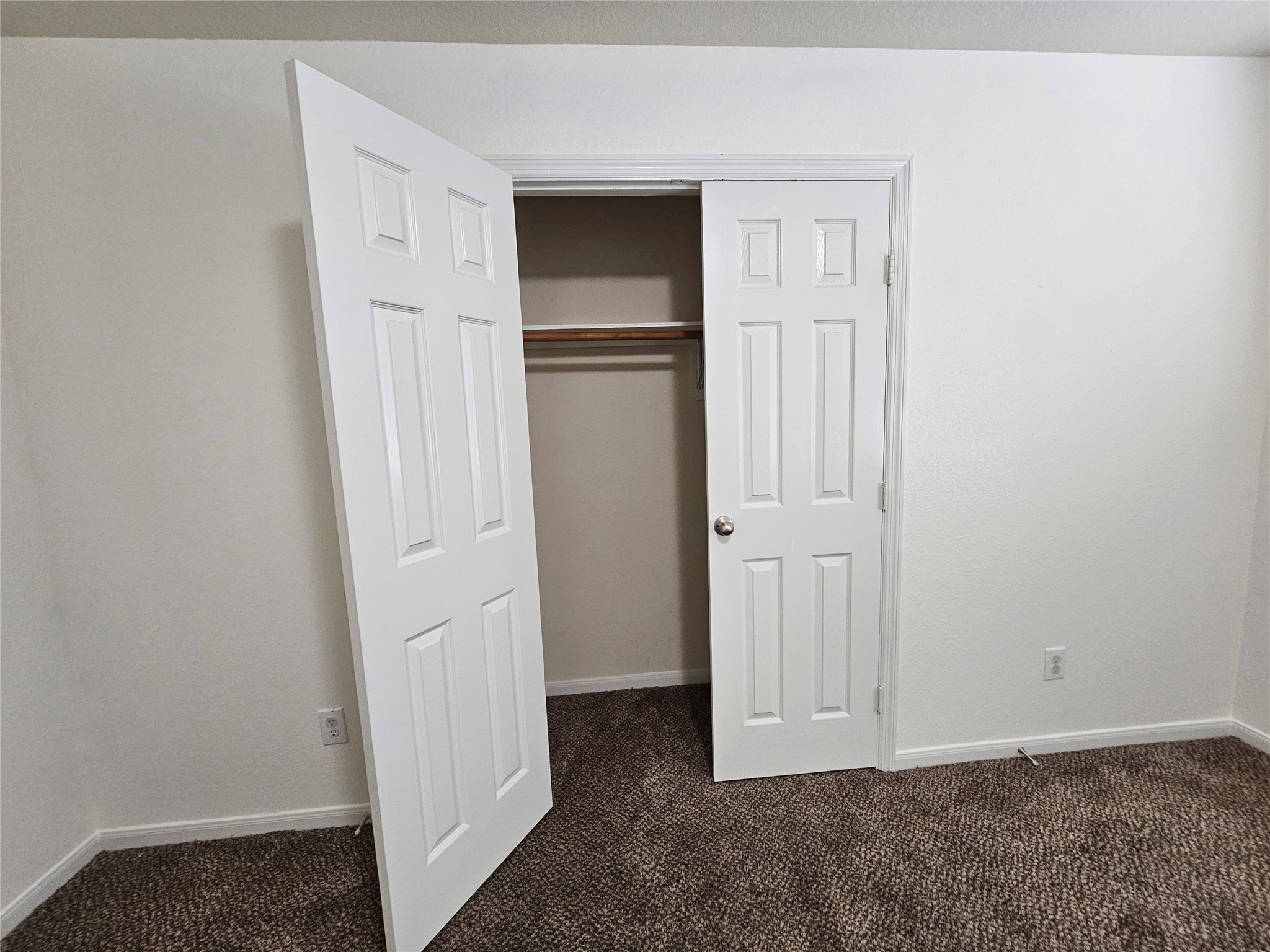 13231 Barrow Point Lane Houston, TX 77014 - Photo 22 of 27 an empty room with closet