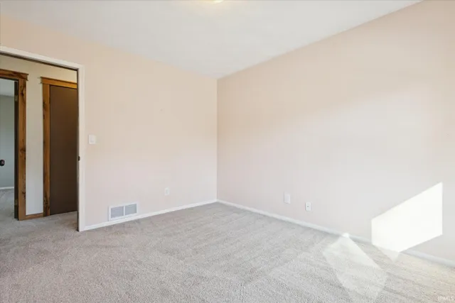 $425,000 | 57655 County Road 18, Goshen, IN 46528