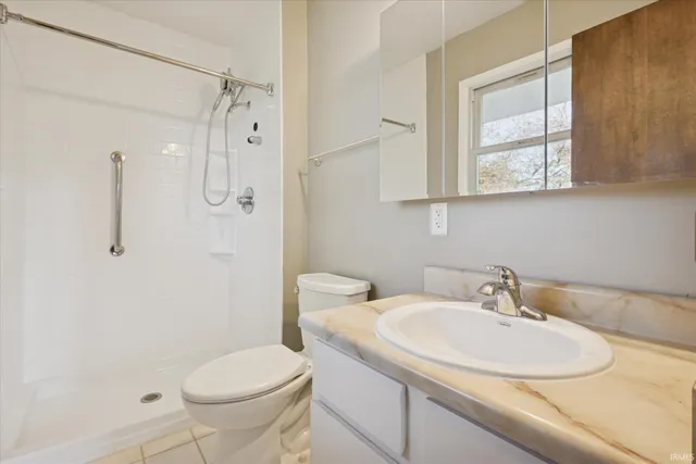 $425,000 | 57655 County Road 18, Goshen, IN 46528