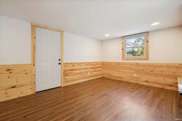 $425,000 | 57655 County Road 18, Goshen, IN 46528