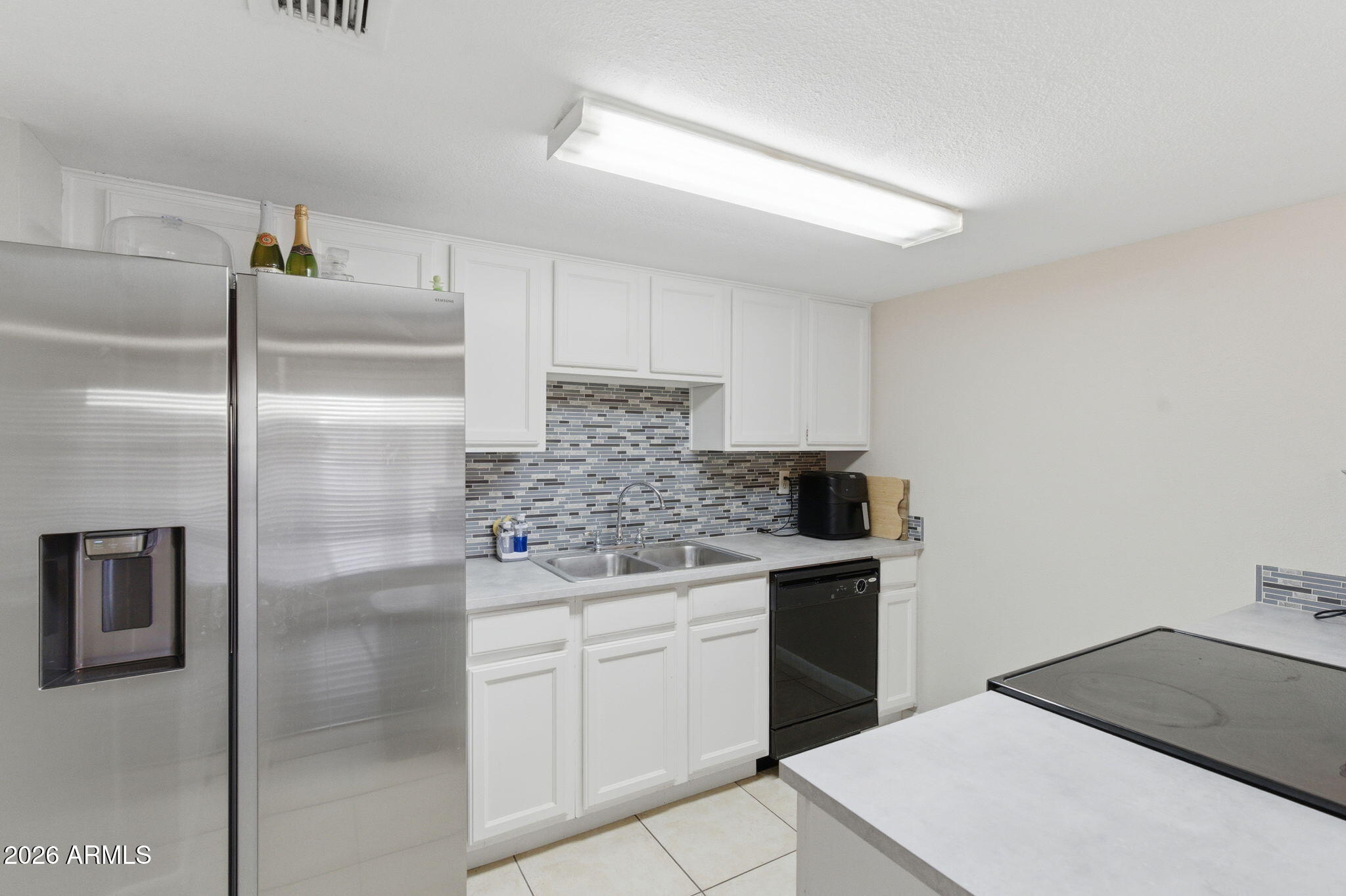 3511 East Baseline Road, Unit 1096 Phoenix, AZ 85042 - Photo 11 of 24 13-web-or-mls-DSC08221