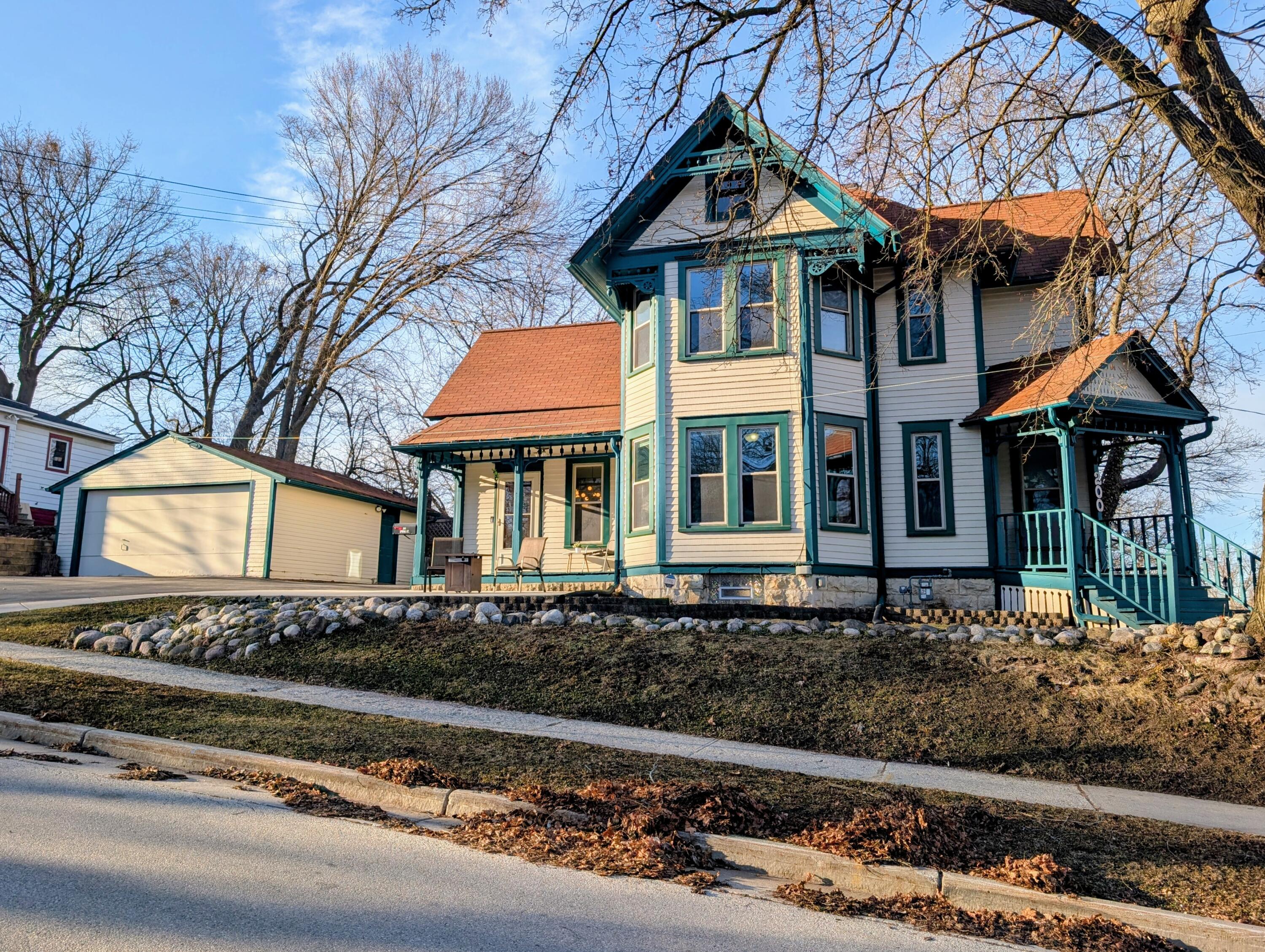 200 Spring Street Waukesha, WI 53188 - Photo 1 of 1 516ed131-6fd0-4853-87a2-5c72a827ed3a~1