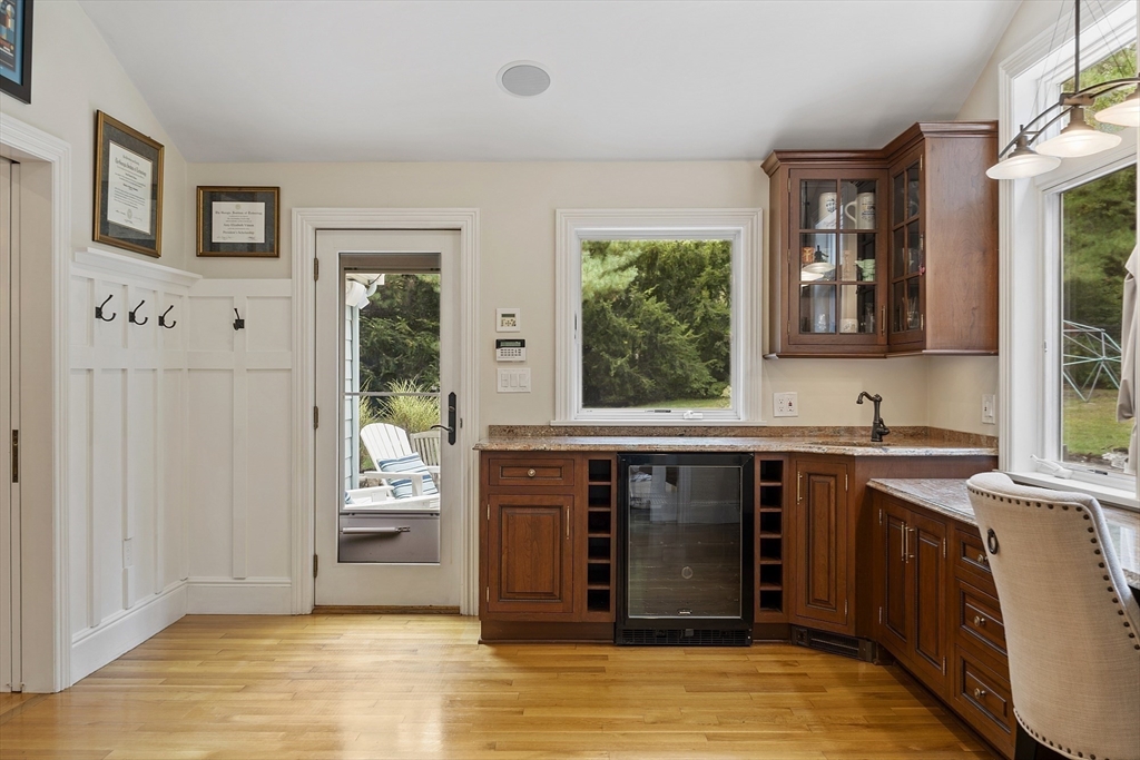 41 West Parish Drive Andover, MA 01810 - Photo 18 of 42