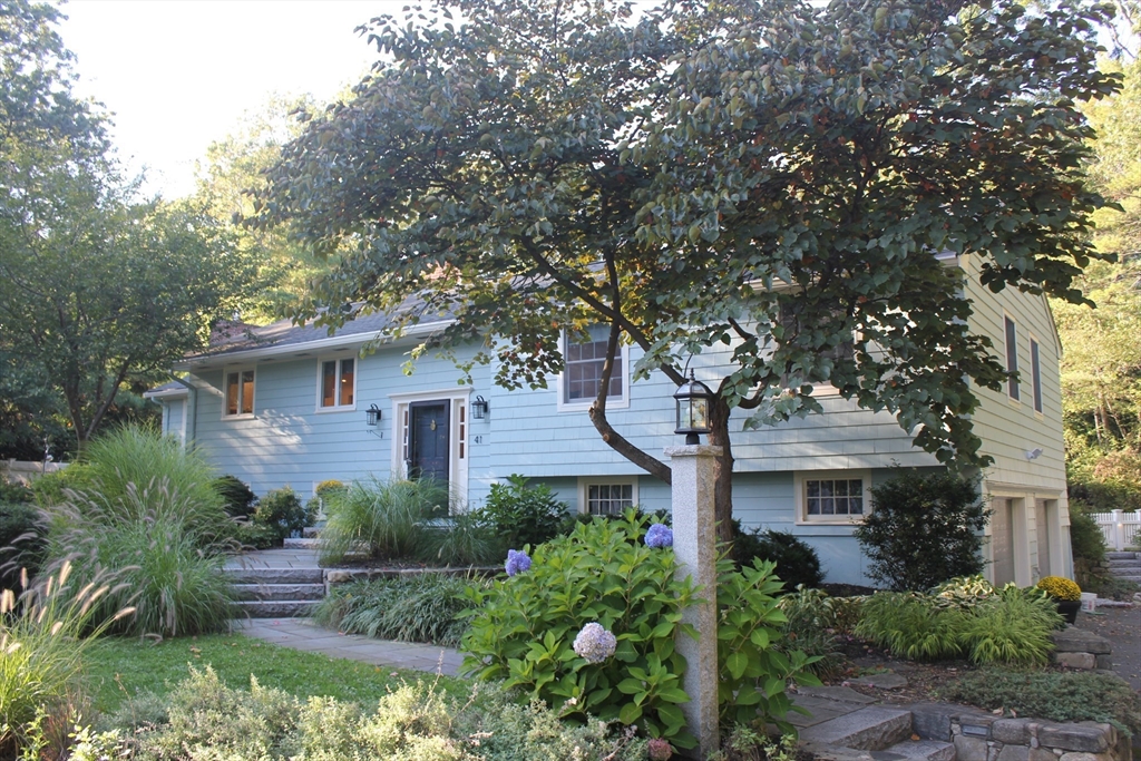 41 West Parish Drive Andover, MA 01810 - Photo 2 of 42