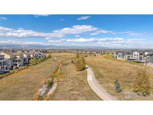 a view of houses with city view