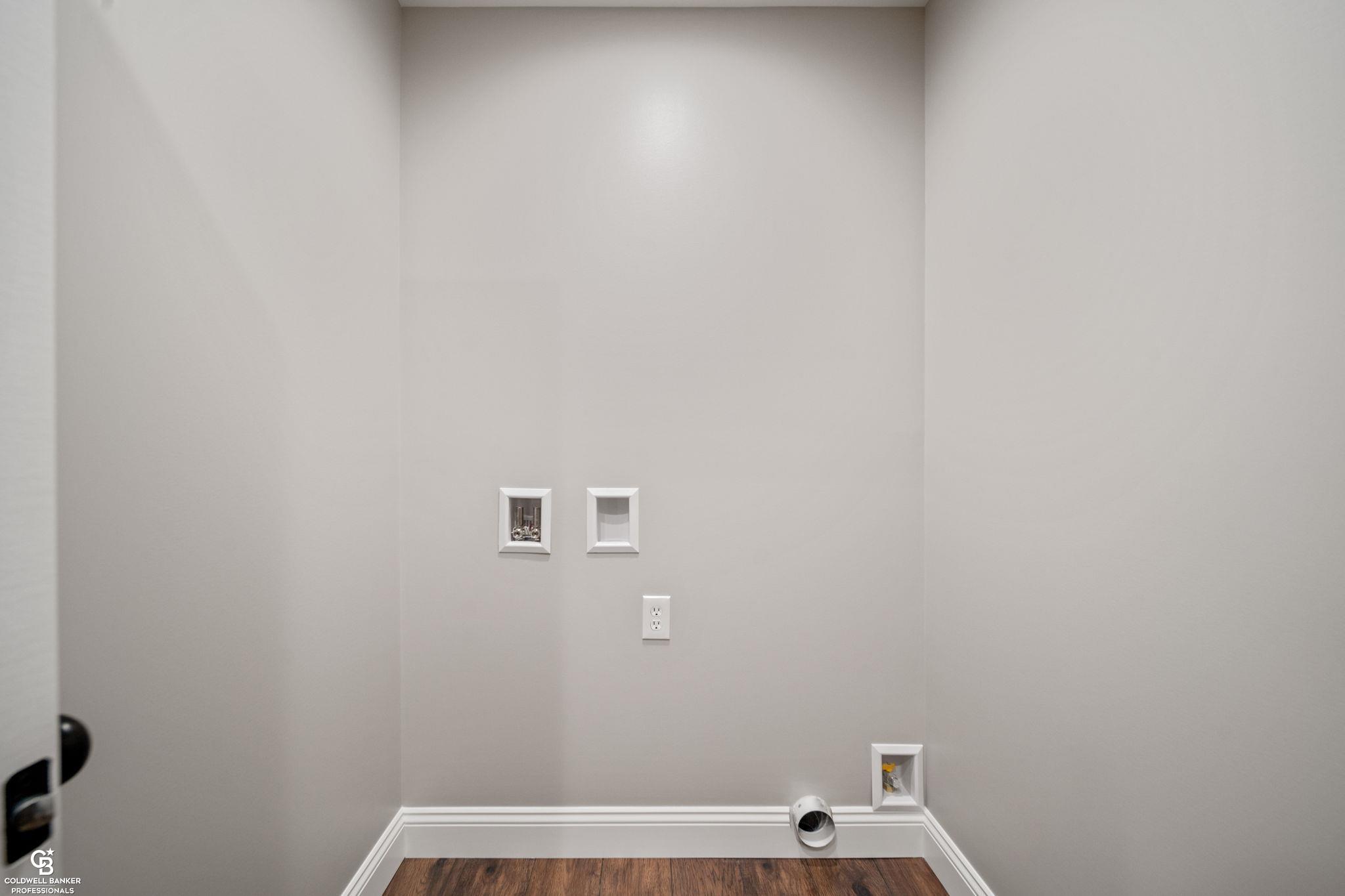 4044 Krafft Road Fort Gratiot, MI 48059 - Photo 25 of 39 50127420-37.JPG