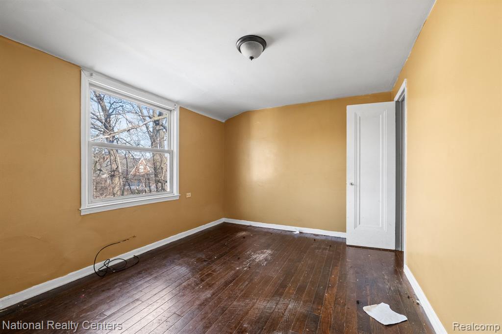 21771-21773 Moross Road Grosse Pointe, MI 48236 - Photo 6 of 14