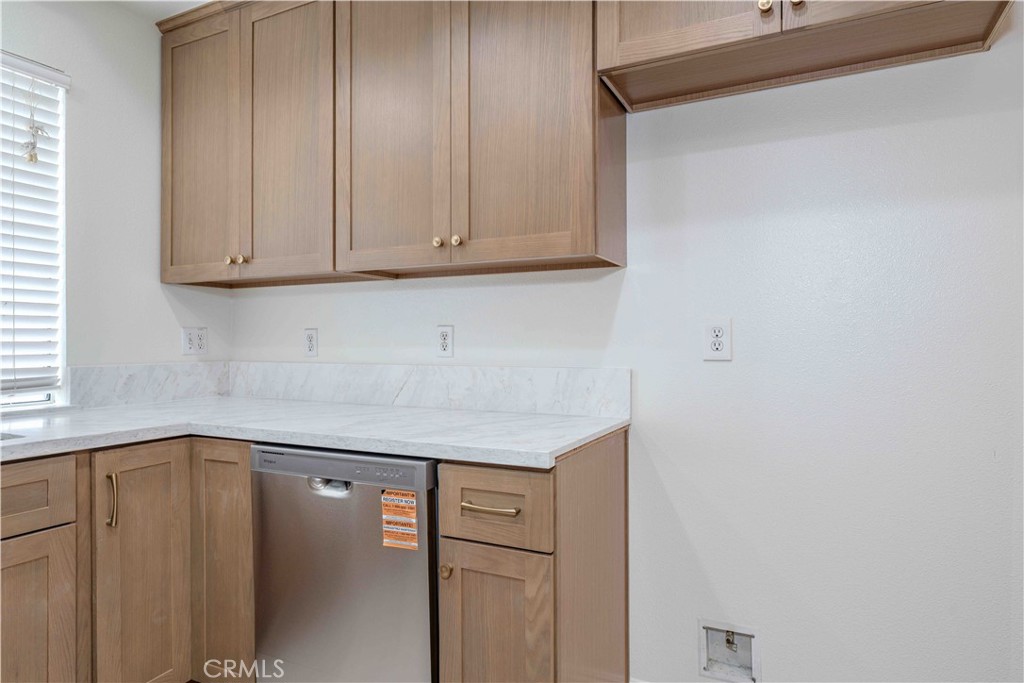 9027 Primavera Lane Cypress, CA 90630 - Photo 12 of 29