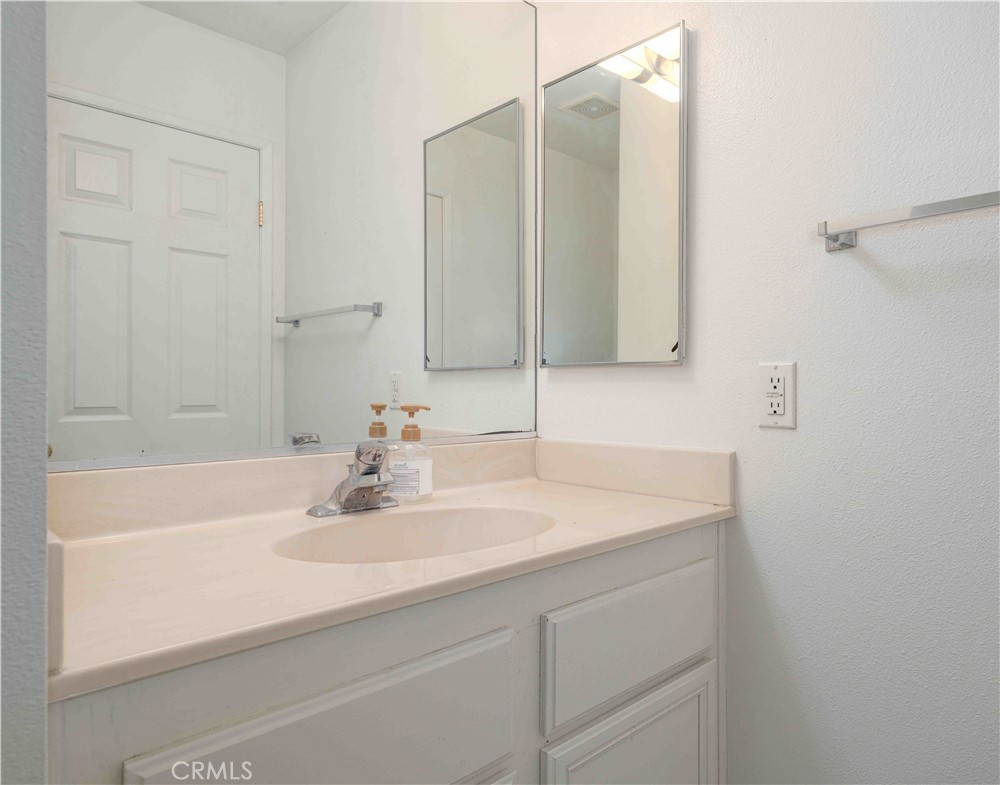 9027 Primavera Lane Cypress, CA 90630 - Photo 13 of 29