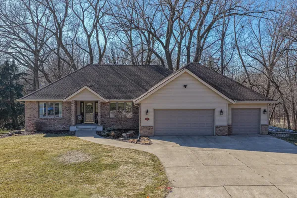 $464,900 | 1657 Wedgewood Drive Northeast, Owatonna, MN 55060