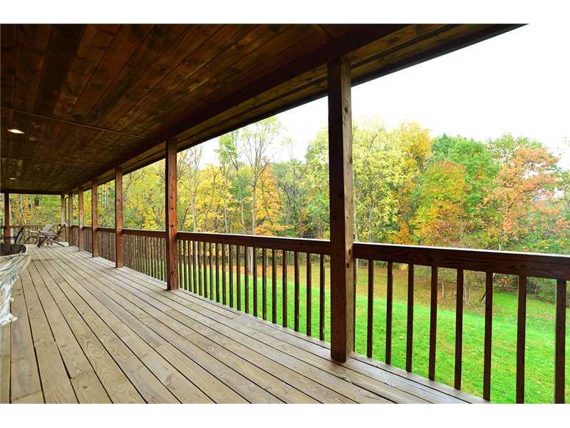 1454 Anderson Road Pittsburgh, PA 15209 - Photo 4 of 25 Patio/Deck.