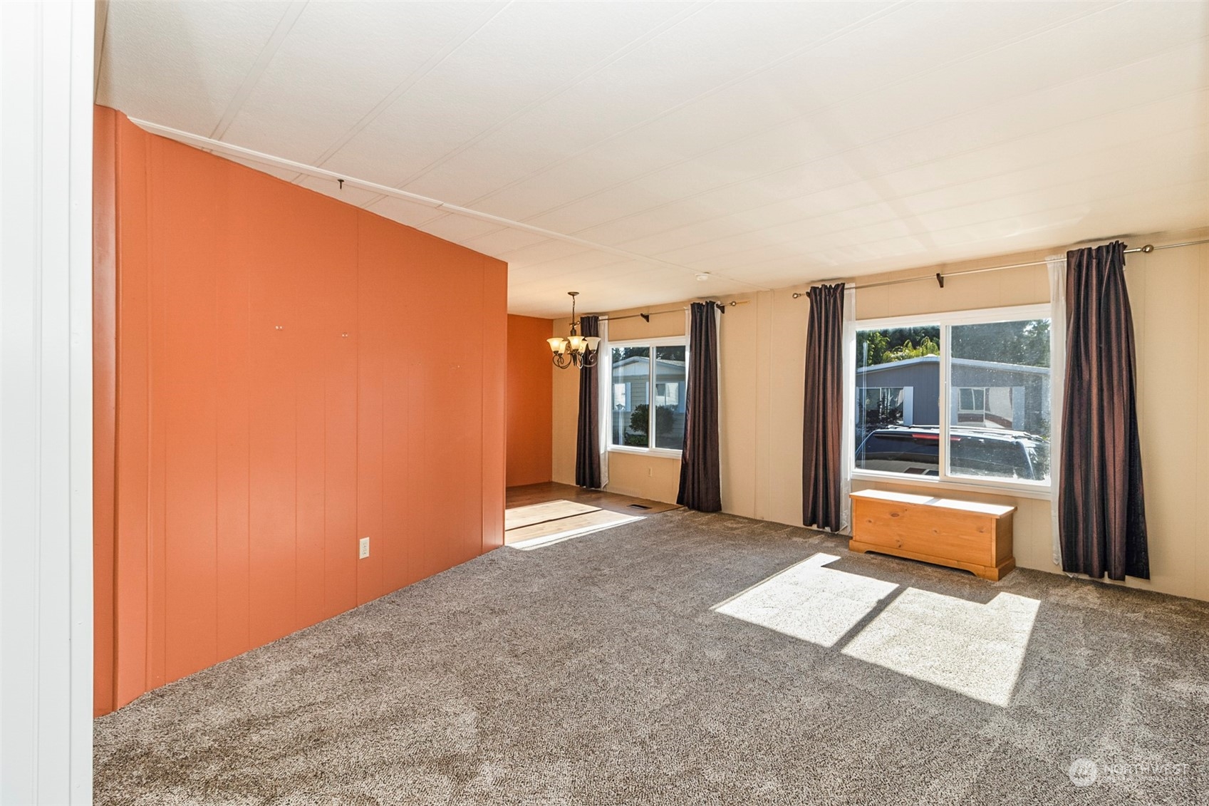 11622 Silver Lake Road, Unit 101 Everett, WA 98208 - Photo 14 of 40 an empty room with a window