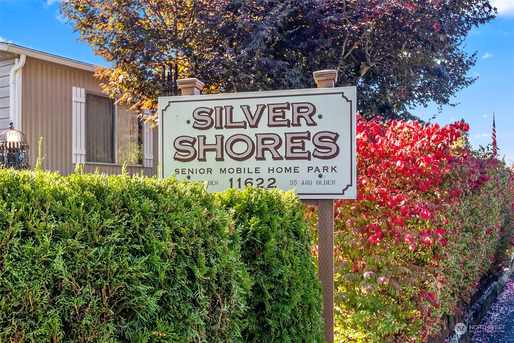 11622 Silver Lake Road, Unit 101 Everett, WA 98208 - Photo 40 of 40 a sign on the side of a building