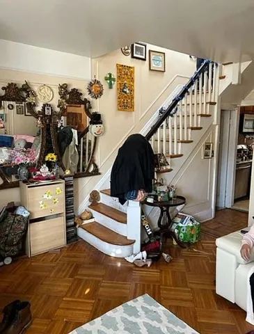 a view of entryway and hall