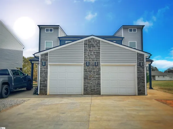 $410,000 | 781-783 Berry Road, Boiling Springs, SC 29316