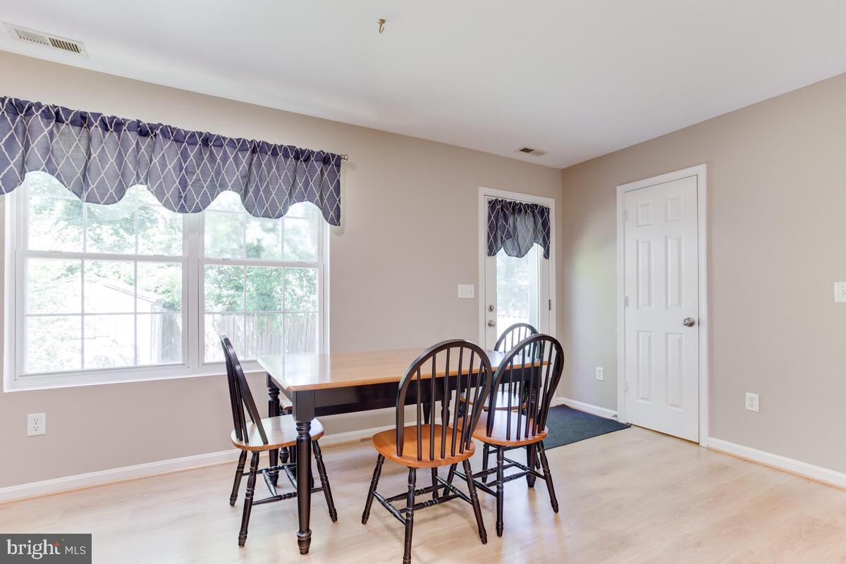 1642 Hilltop Road Edgewater, MD 21037 - Photo 11 of 34