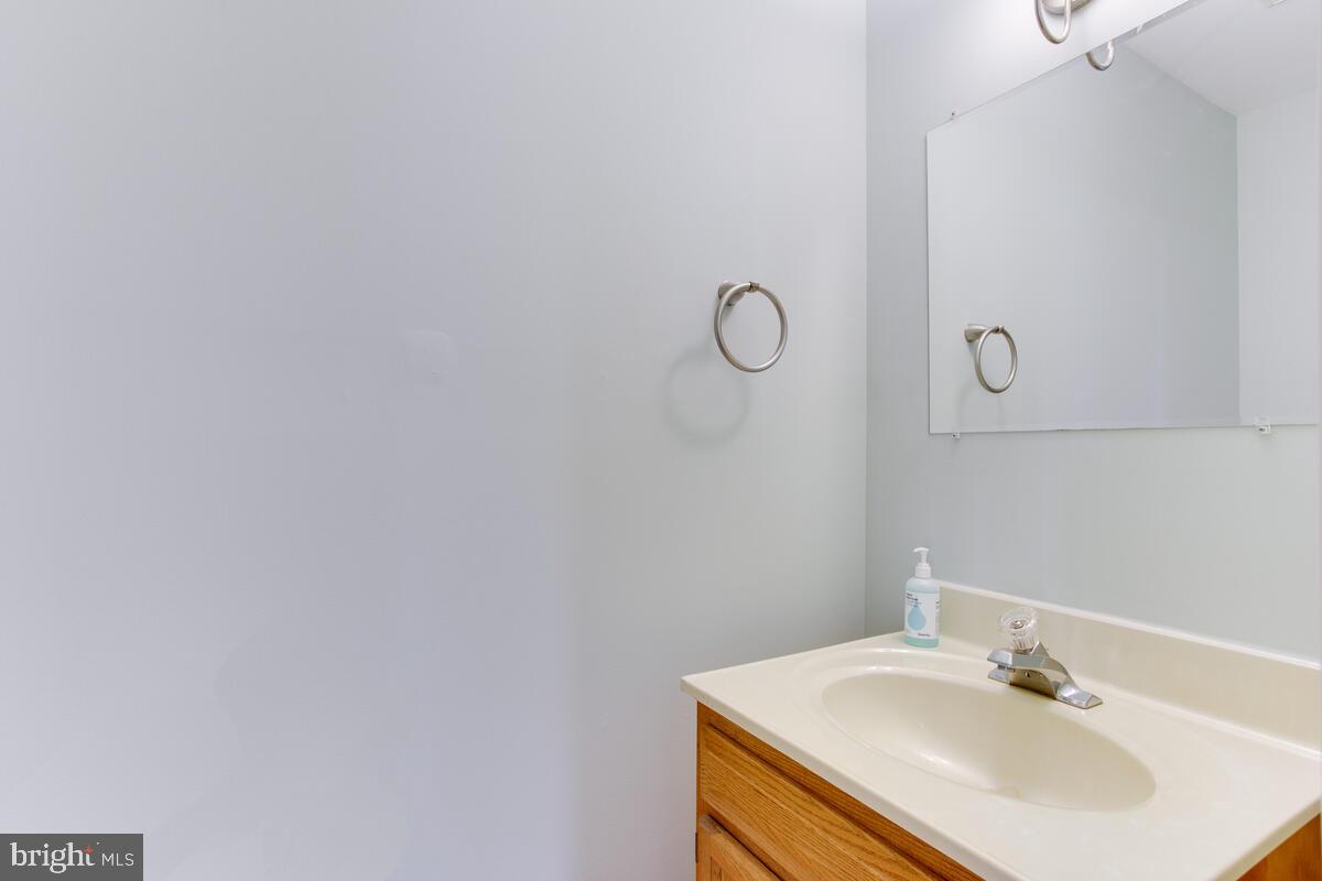 1642 Hilltop Road Edgewater, MD 21037 - Photo 31 of 34