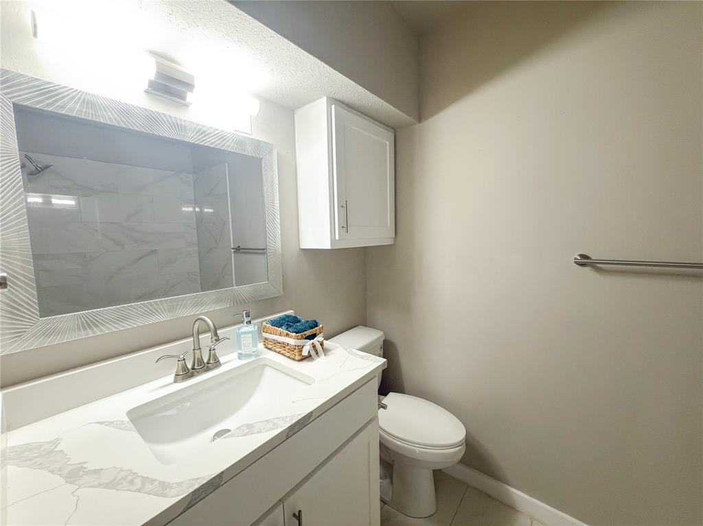 2431 Marfa Avenue Dallas, TX 75216 - Photo 32 of 39