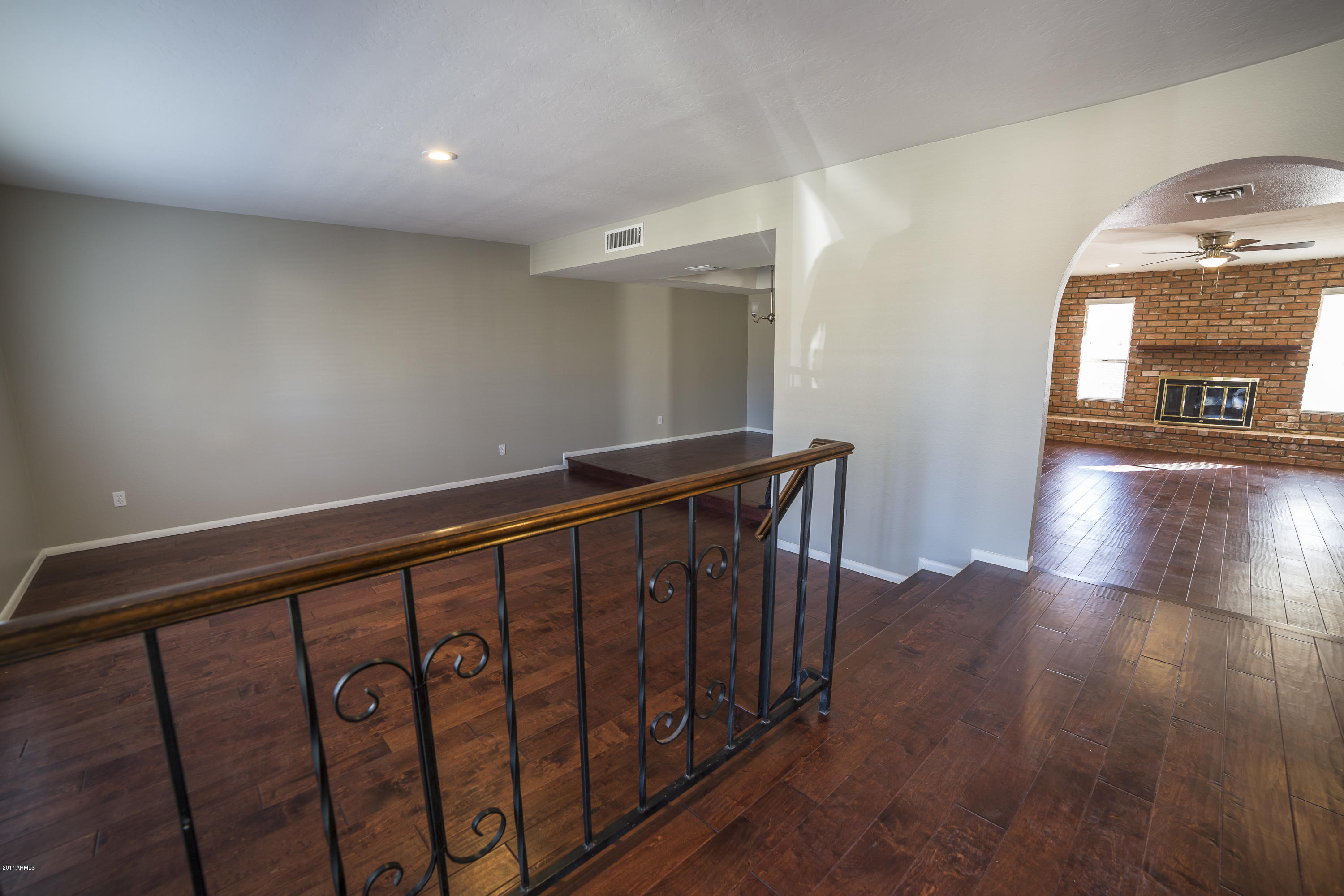 3337 East Las Rocas Drive Phoenix, AZ 85028 - Photo 2 of 27 Entry