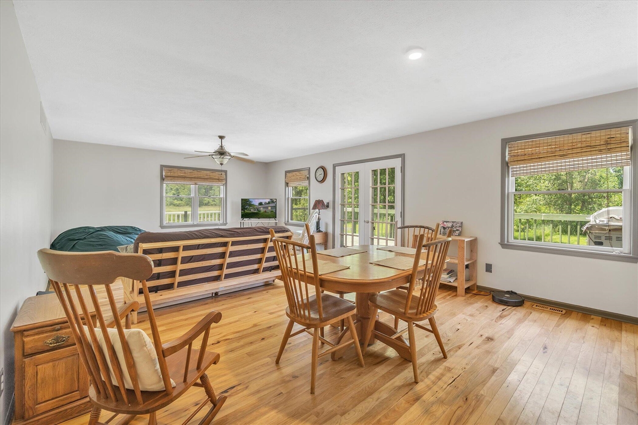 7790 East Territorial Road Munith, MI 49259 - Photo 4 of 34