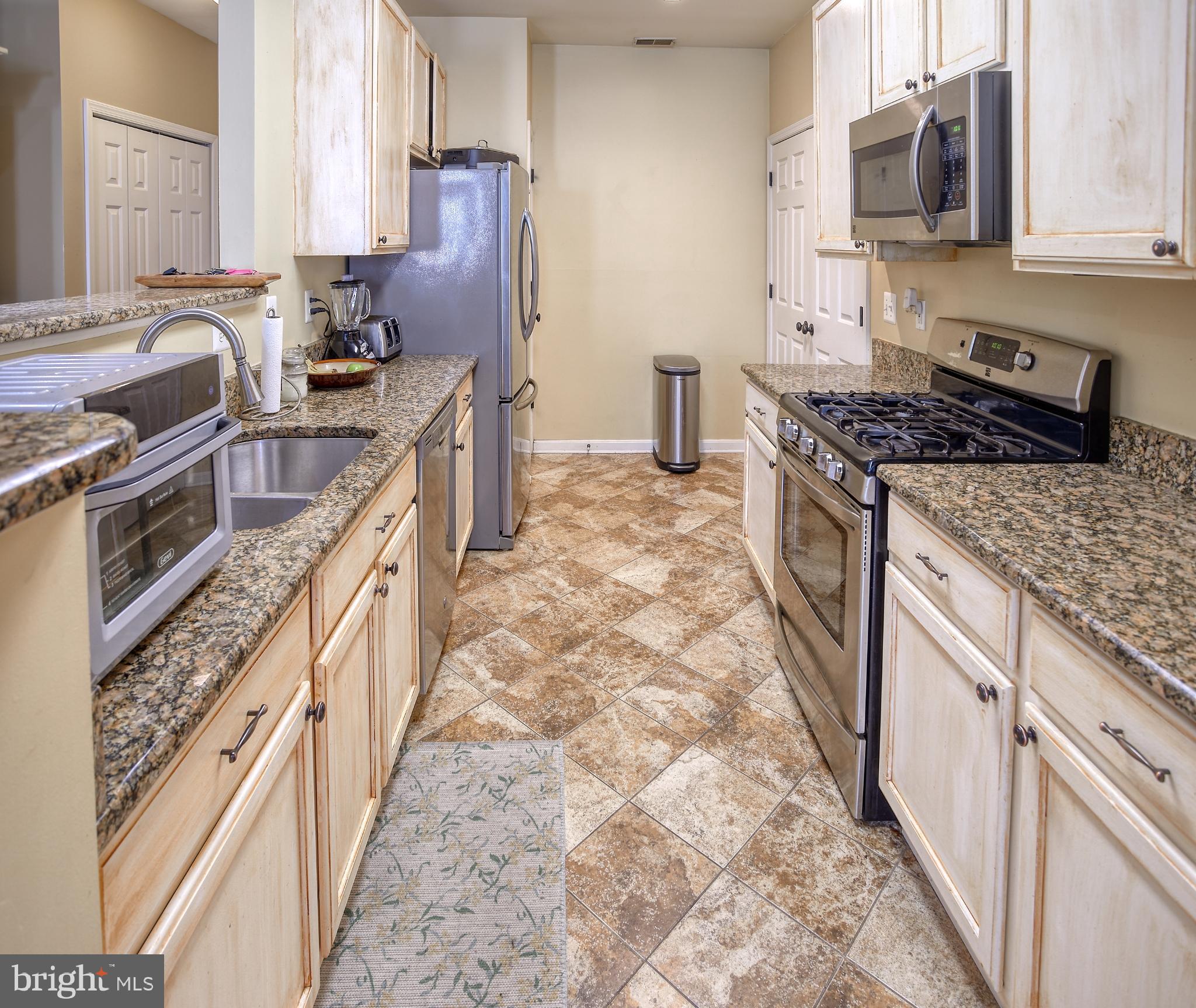 45 Hawk Rise Lane, Unit 204 Owings Mills, MD 21117 - Photo 5 of 30 Chef's Delight!