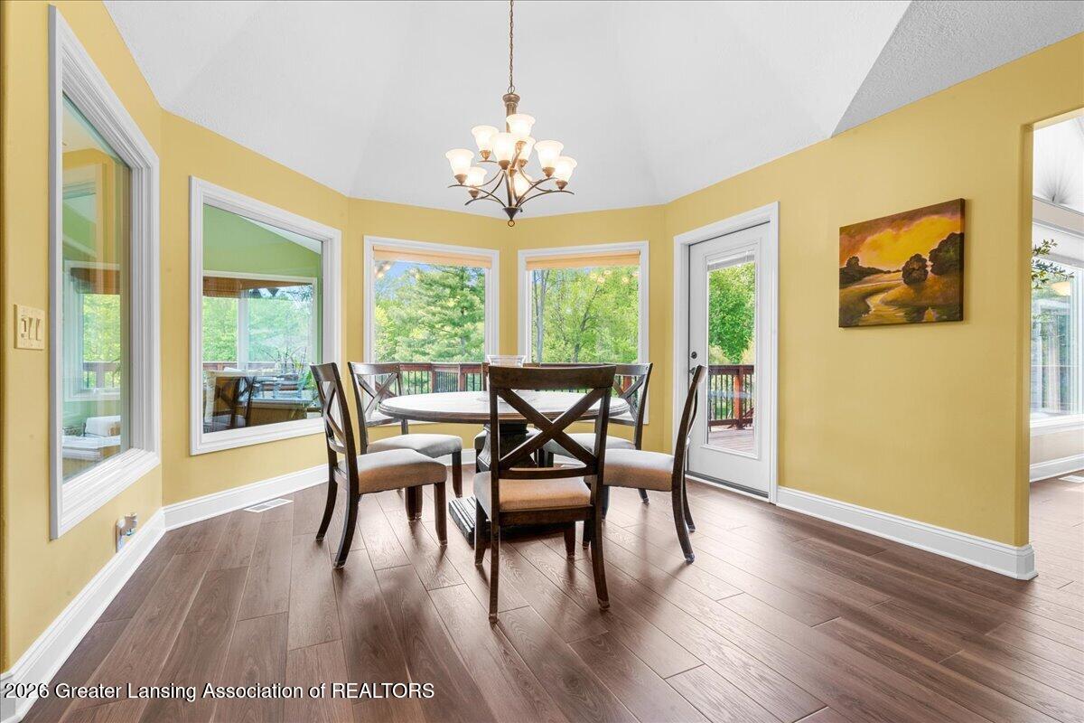 410 West Spring Meadows Lane Dewitt, MI 48820 - Photo 22 of 89 042-Media Jett - 64