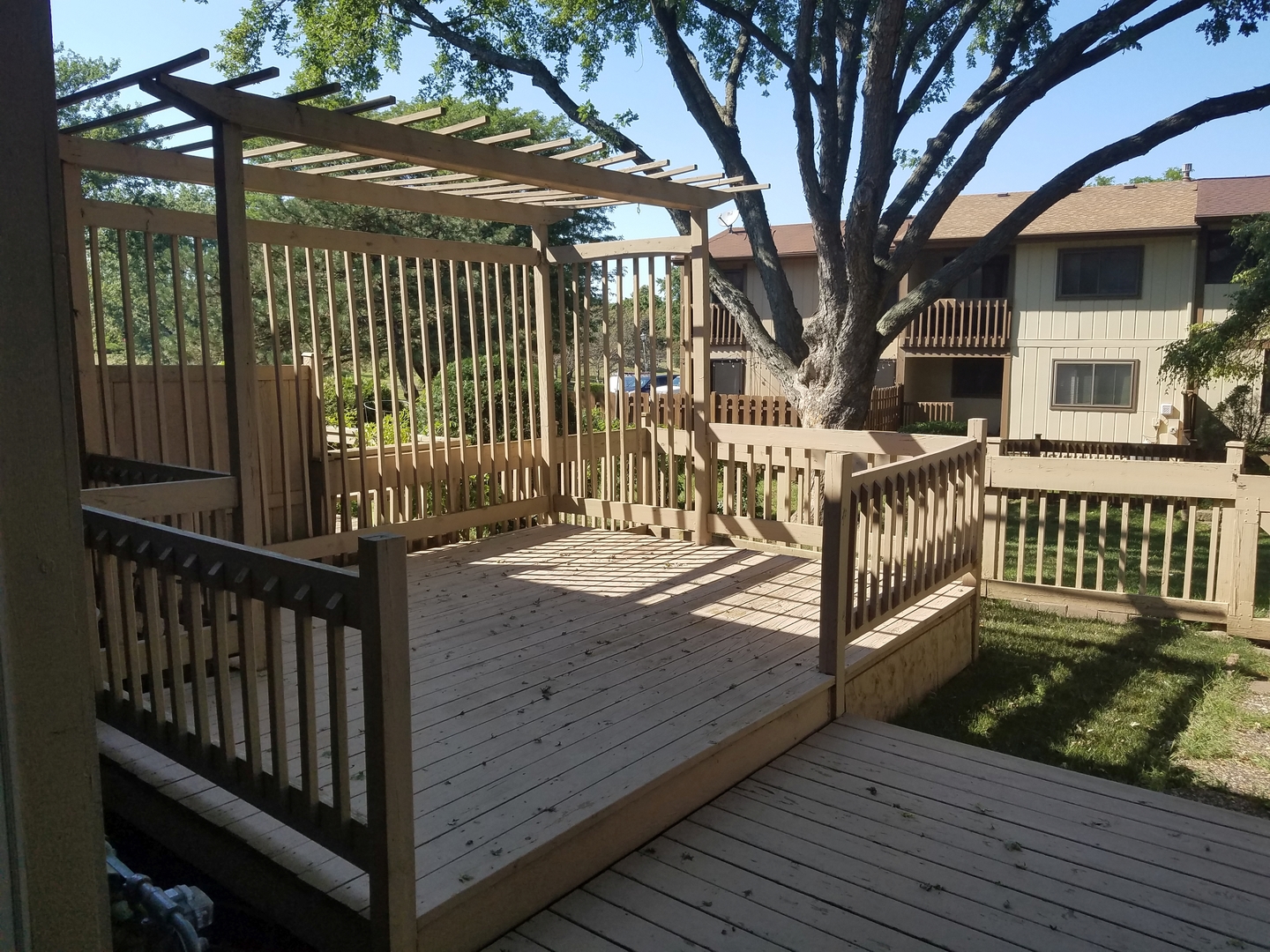 792 Oregon Trail Roselle, IL 60172 - Photo 18 of 19 a view of a wooden deck