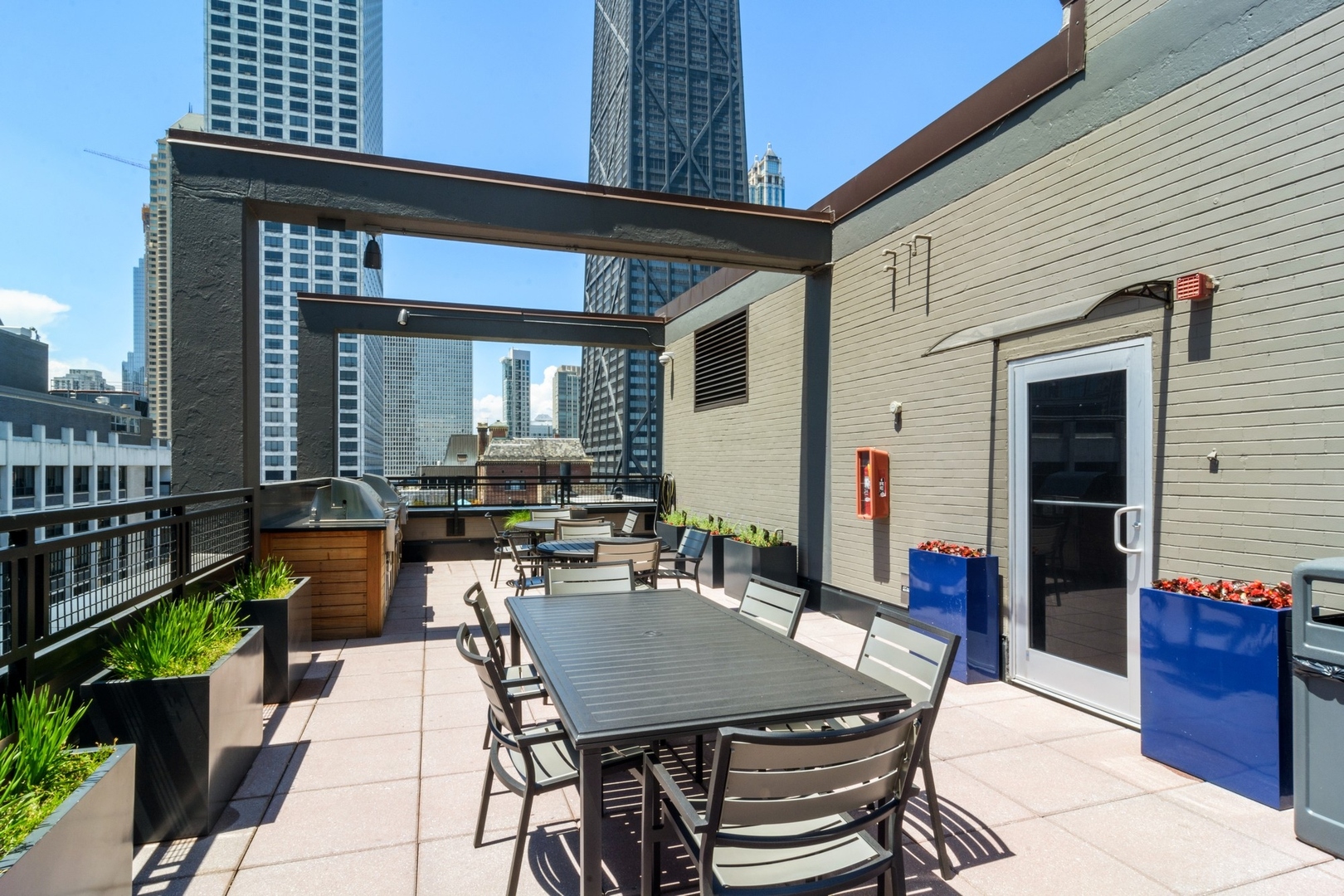247 East Chestnut Street, Unit 602 Chicago, IL 60611 - Photo 15 of 20
