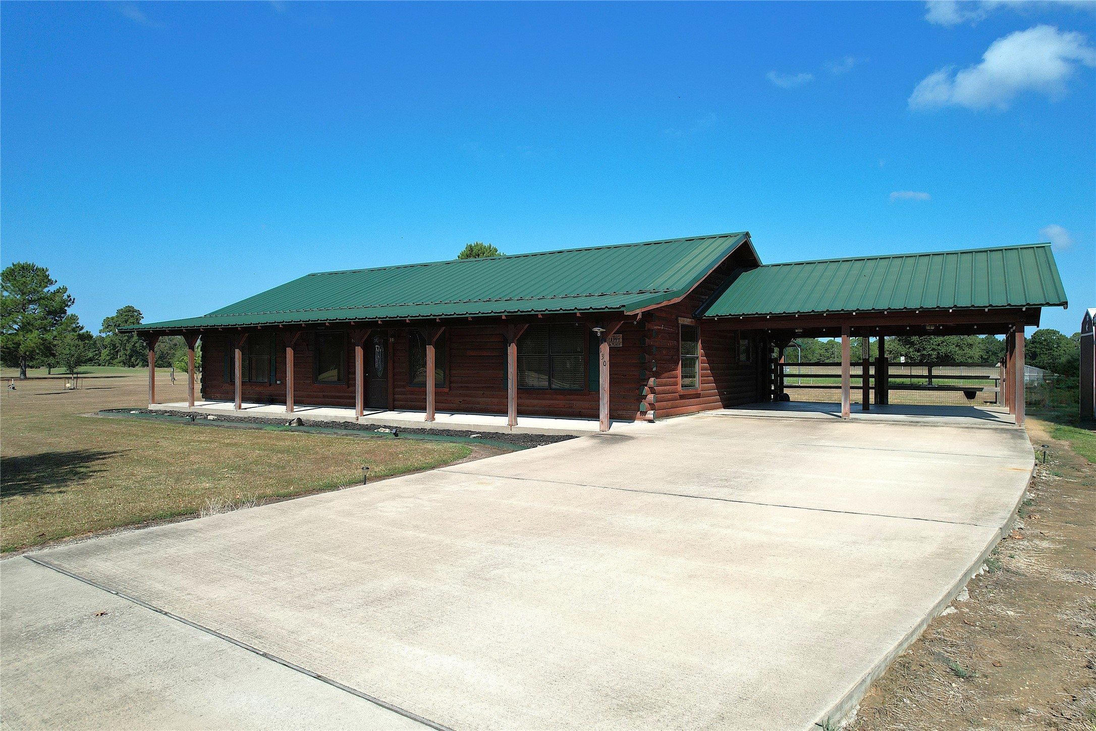 130 Raleigh Circle Trinity, TX 75862 - Photo 3 of 30 Gallery Image 3