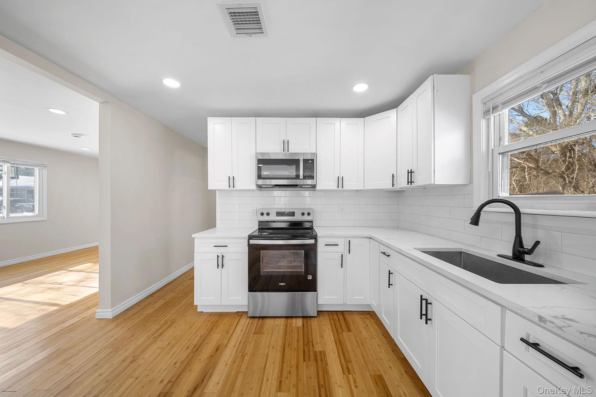 17 Nelson Place Mastic, NY 11950 - Photo 13 of 36