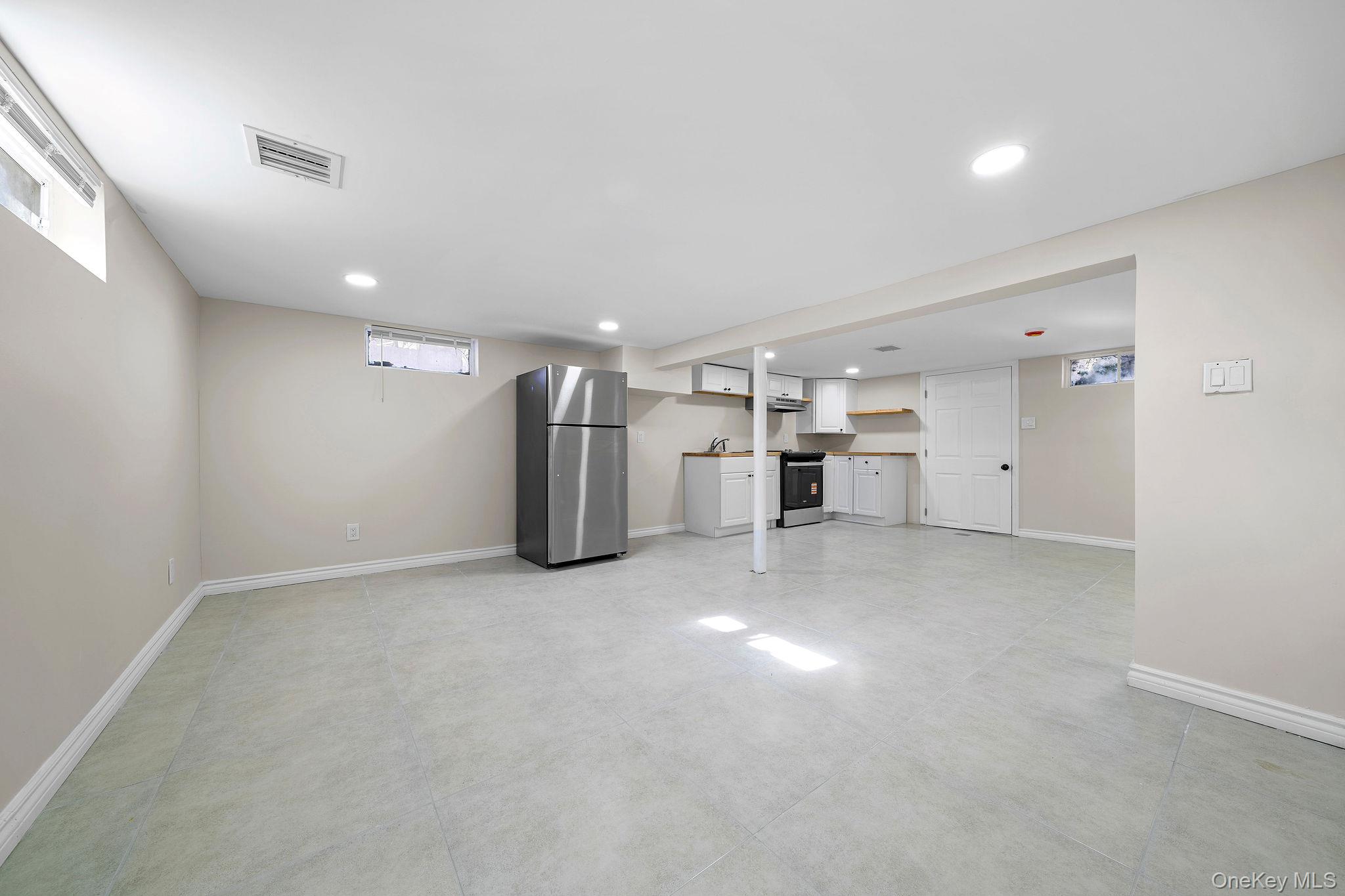 17 Nelson Place Mastic, NY 11950 - Photo 23 of 36