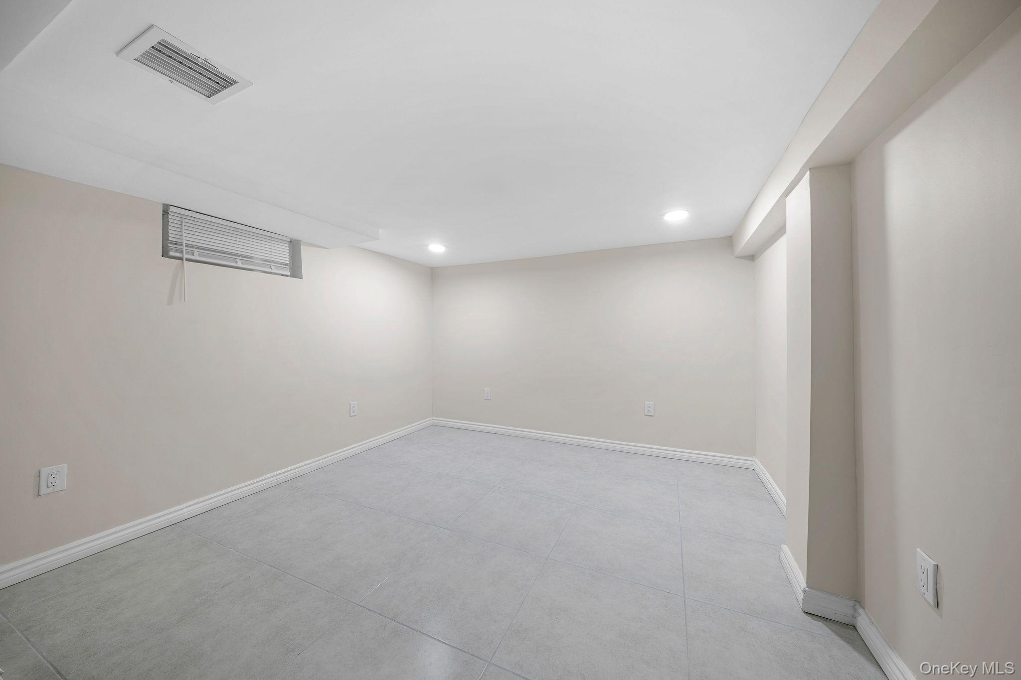 17 Nelson Place Mastic, NY 11950 - Photo 30 of 36