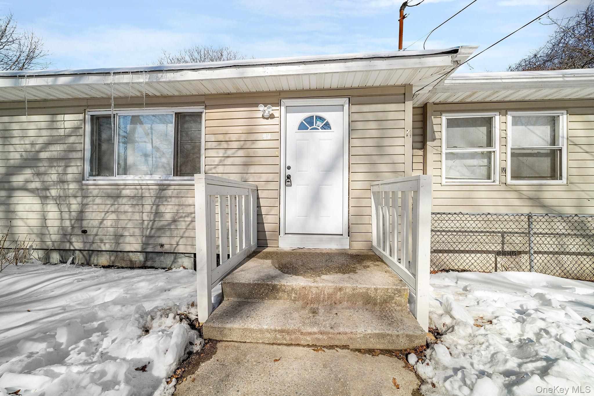 17 Nelson Place Mastic, NY 11950 - Photo 7 of 36