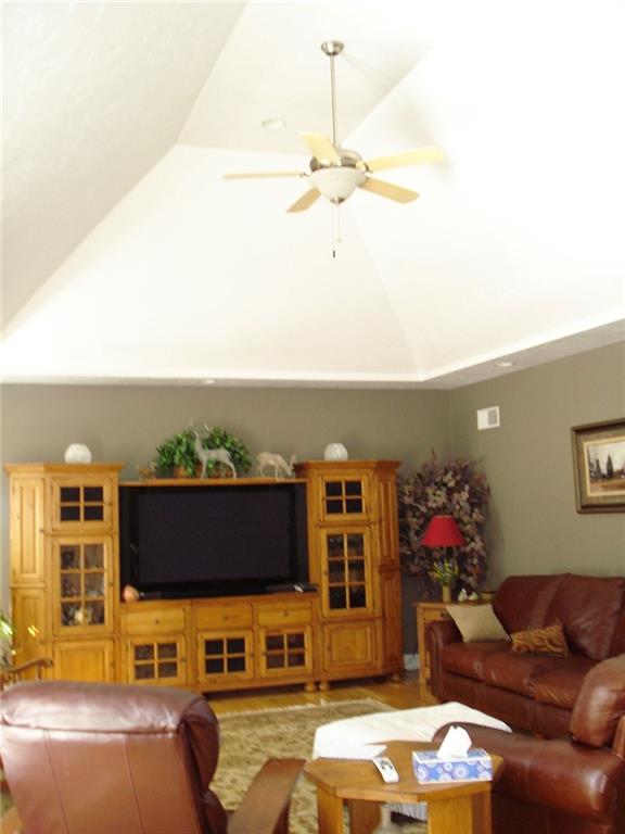 131 Malone Road Derry, PA 15627 - Photo 5 of 22 ADDITIONAL VIEW OF LIVINGROOM WITH TRAY/CATHEDRAL CEILINGS
