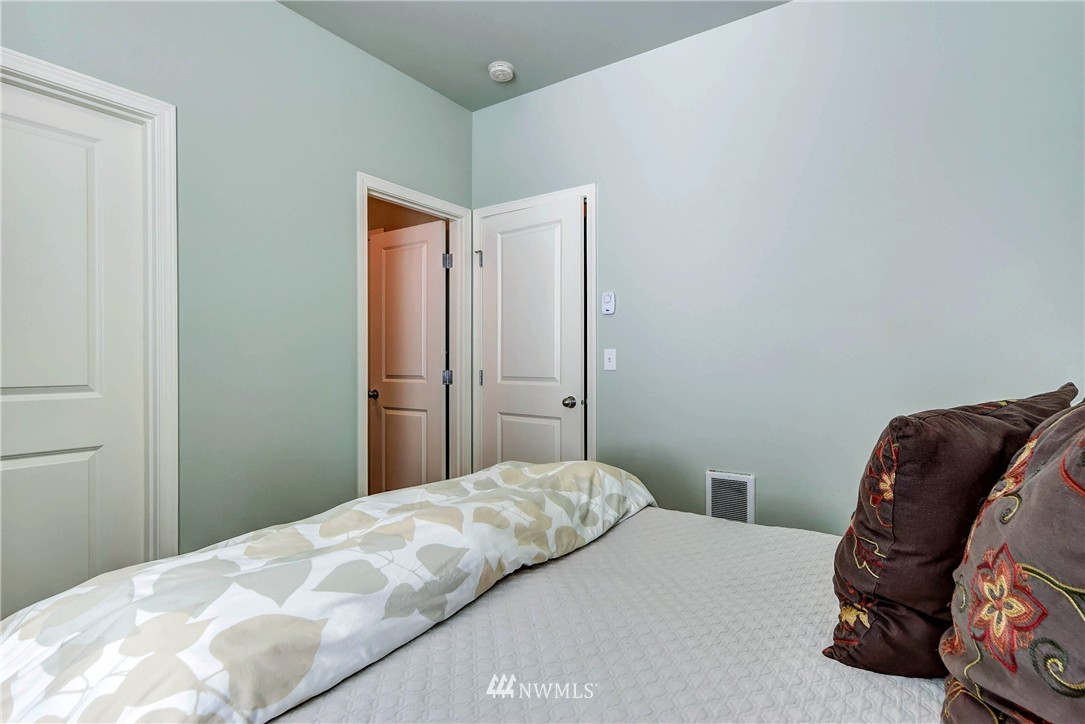 10707 Ross Road, Unit D Bothell, WA 98011 - Photo 17 of 21