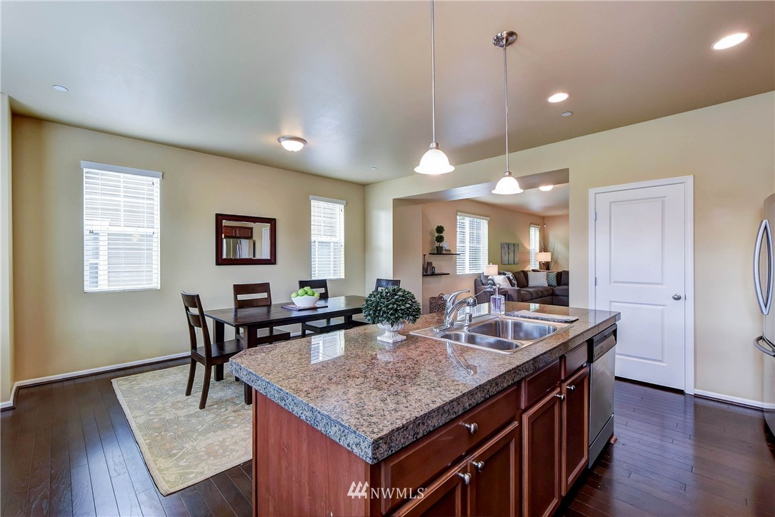 10707 Ross Road, Unit D Bothell, WA 98011 - Photo 8 of 21