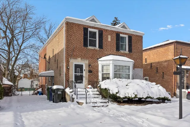 $3,000 | 9108 South Utica Avenue, Evergreen Park, IL 60805