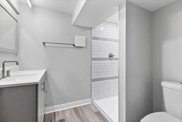 $3,000 | 9108 South Utica Avenue, Evergreen Park, IL 60805