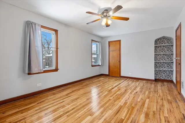 $3,000 | 9108 South Utica Avenue, Evergreen Park, IL 60805