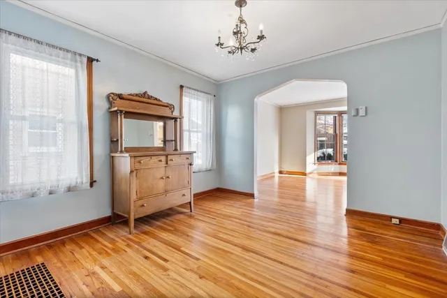 $3,000 | 9108 South Utica Avenue, Evergreen Park, IL 60805