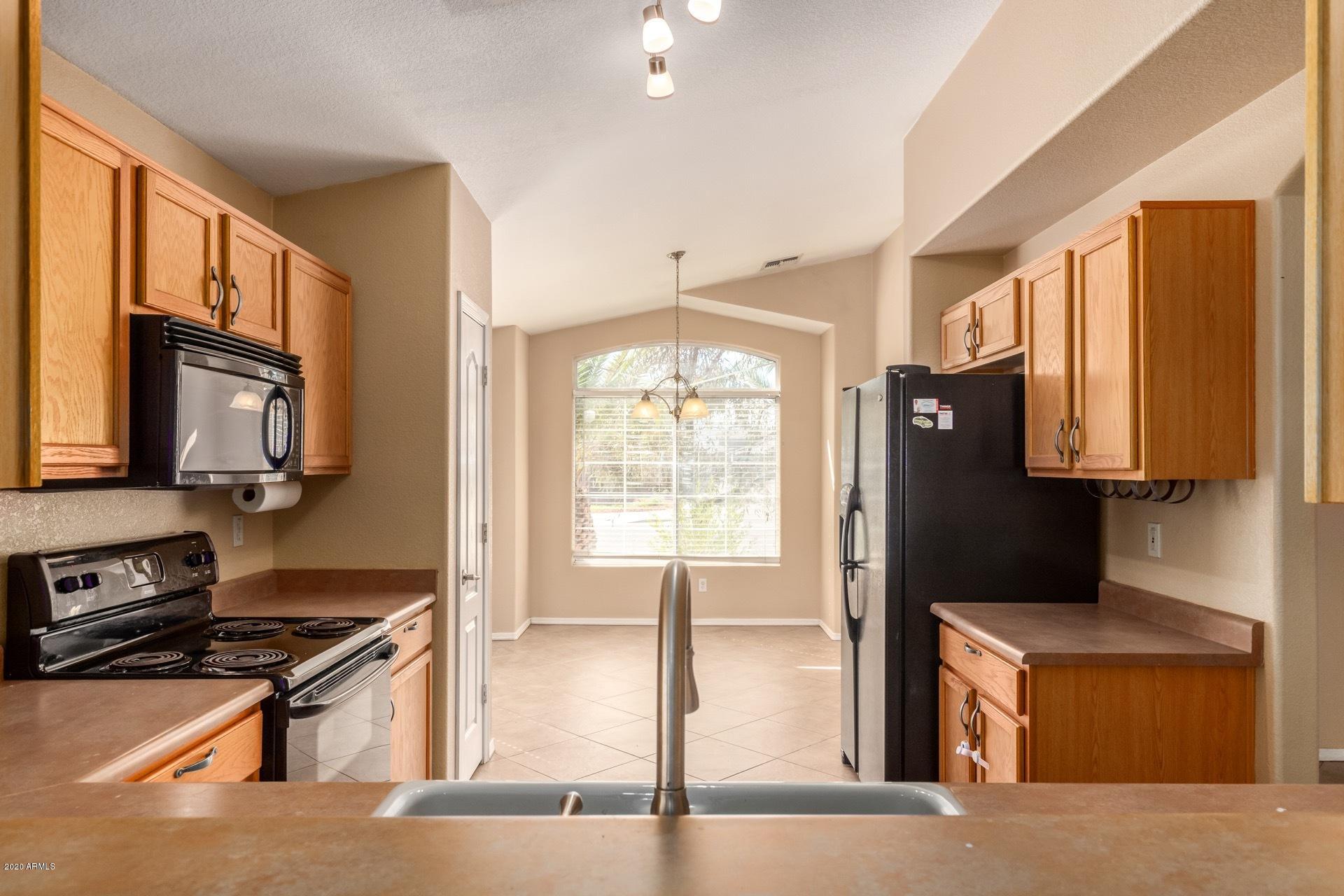 3328 West Maldonado Road Phoenix, AZ 85041 - Photo 8 of 26 0008-Maldonado 9
