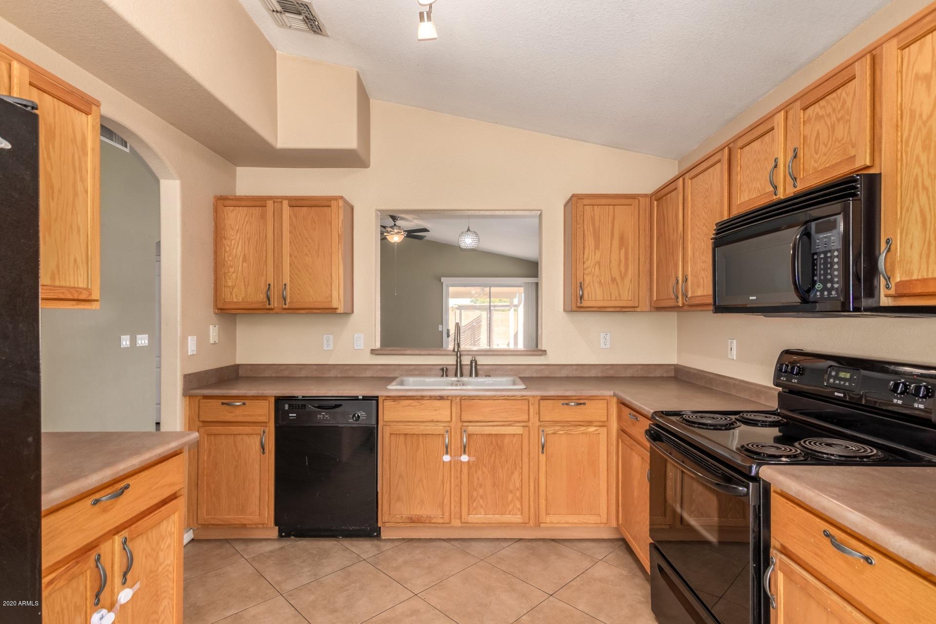 3328 West Maldonado Road Phoenix, AZ 85041 - Photo 9 of 26 0009-Maldonado 10