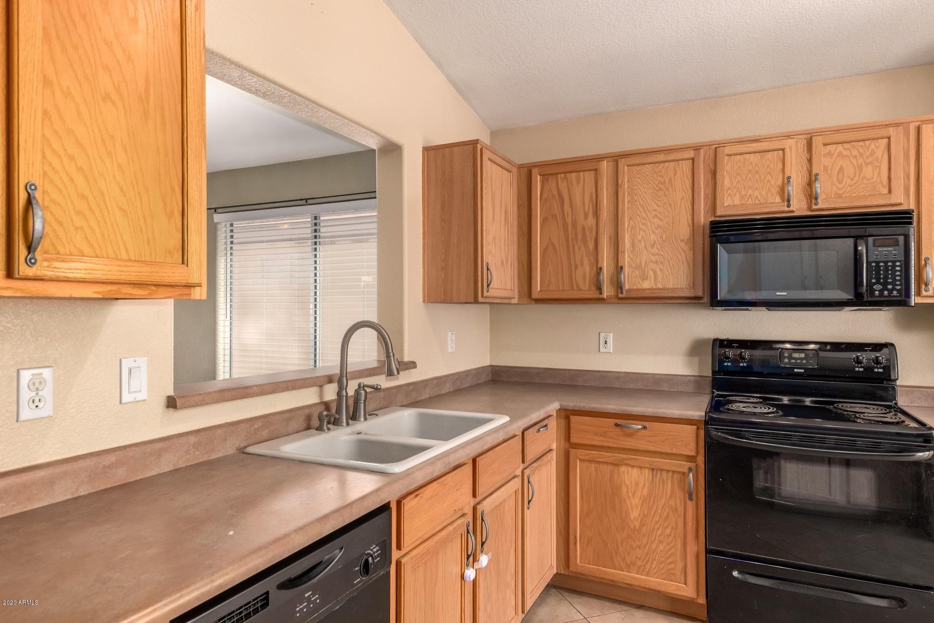 3328 West Maldonado Road Phoenix, AZ 85041 - Photo 10 of 26 0010-Maldonado 11