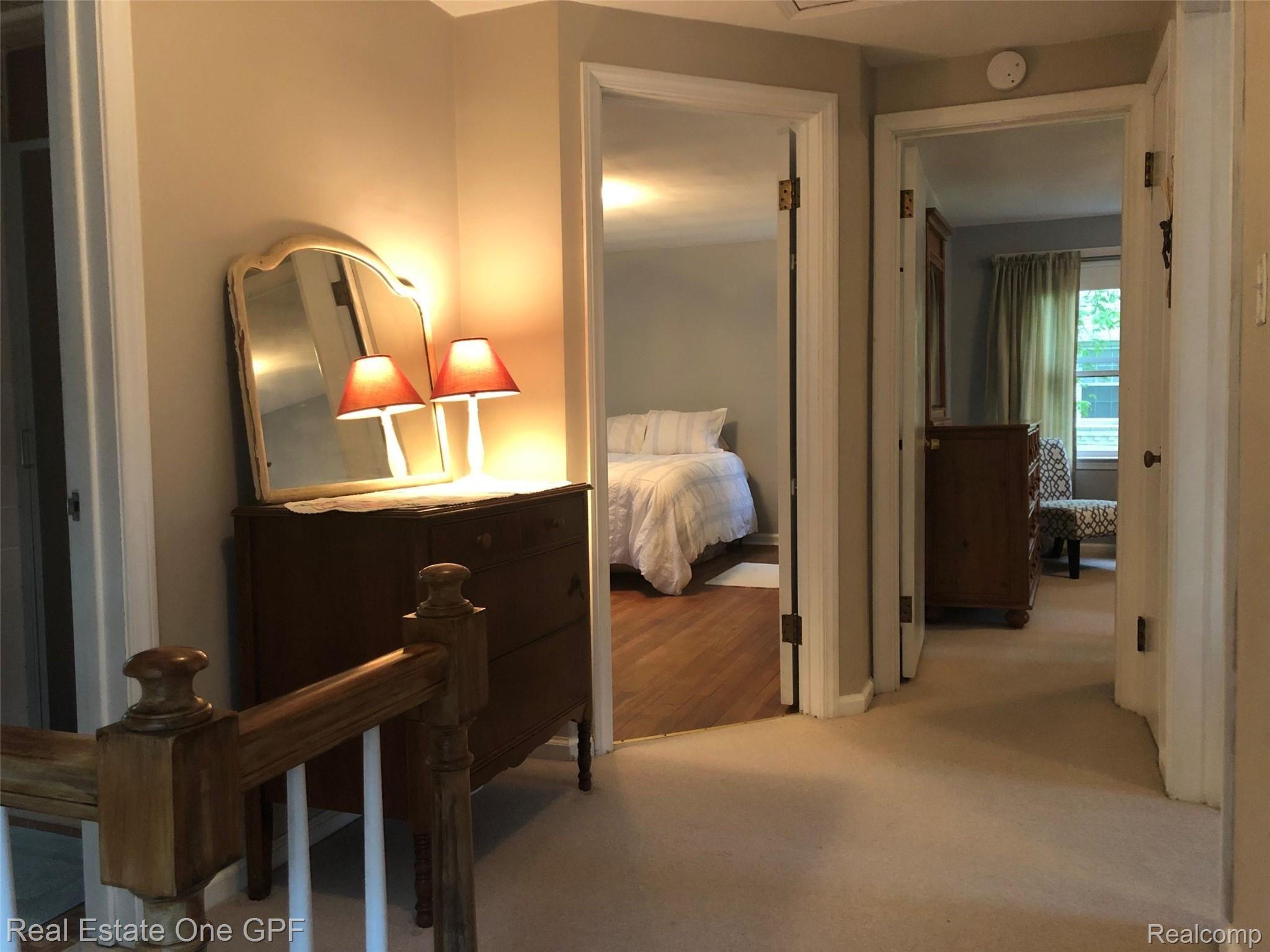 1876 Broadstone Road Grosse Pointe, MI 48236 - Photo 27 of 53 83.jpg