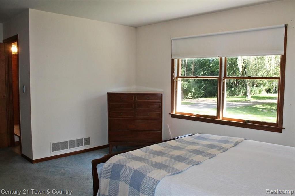 31011 Pear Ridge Farmington Hills, MI 48334 - Photo 28 of 53