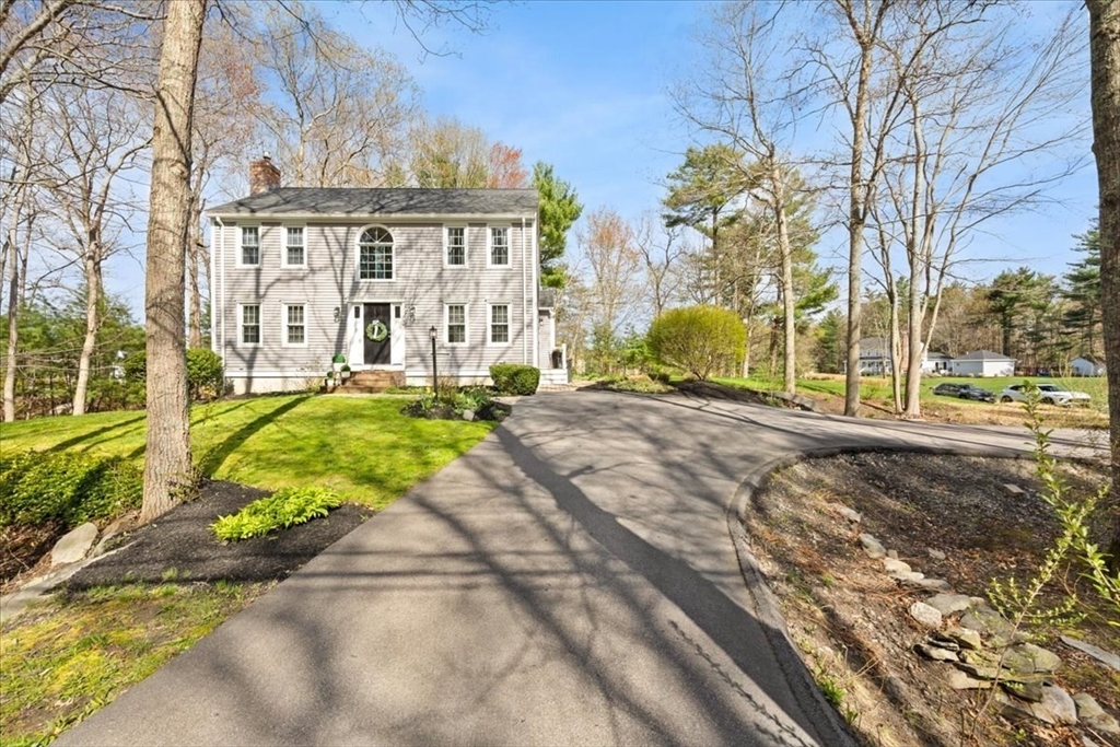 748 Locust Street Raynham, MA 02767 - Photo 3 of 42